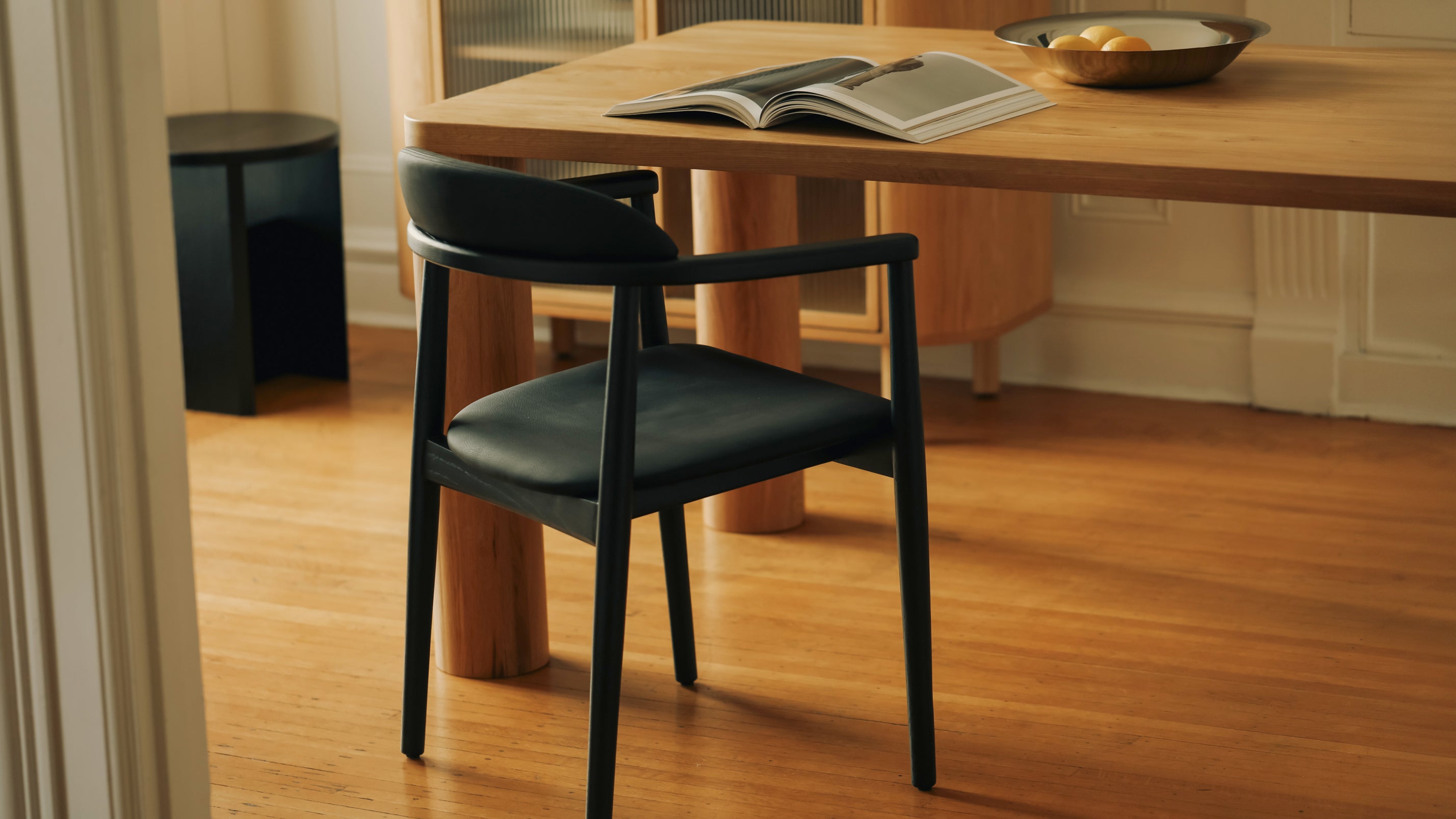 Black oak dining discount chairs