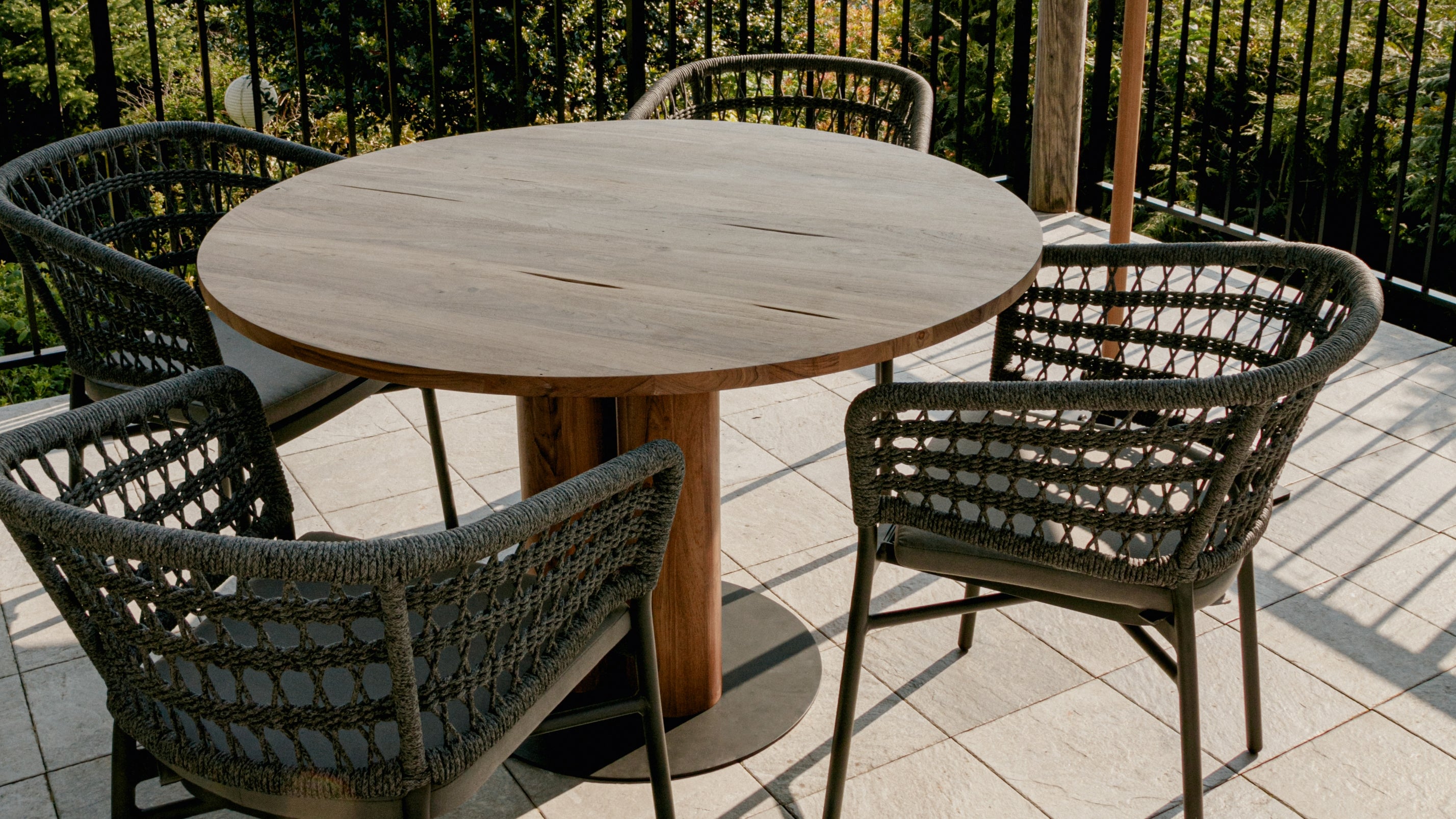 Outdoor dining table and 4 online chairs