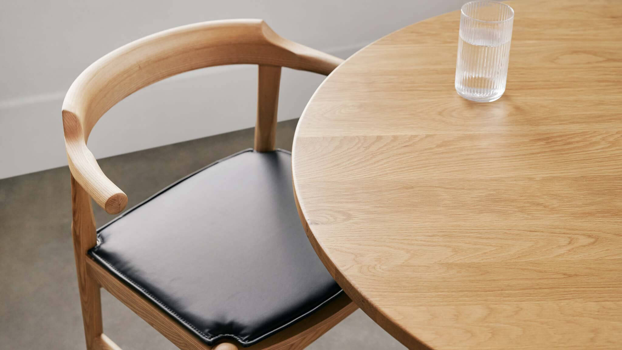 Dining chairs with online cushioned seats